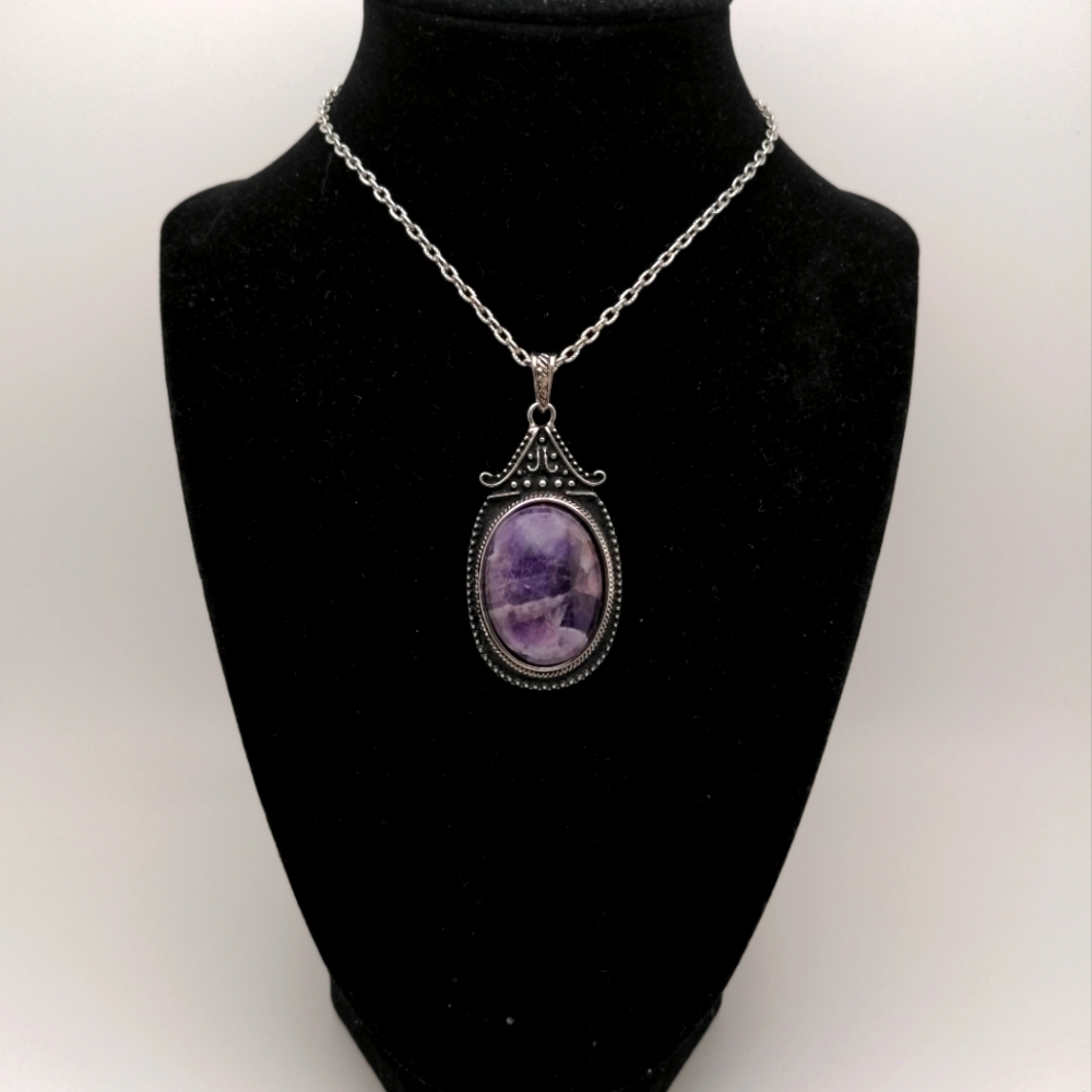 Antique Silver Necklace with Amethyst Amulet - Picture 3 of 4